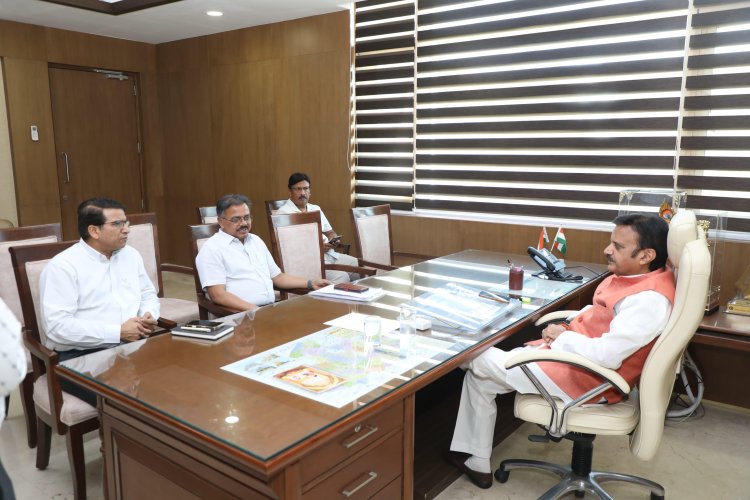 डिप्टी सीएम राजेन्द्र शुक्ल ने स्वास्थ्य विभाग की समीक्षा की, भर्ती और अस्पताल योजनाओं में तेजी के निर्देश