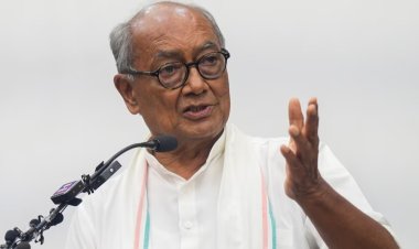 भूमि अधिग्रहण 2014 से लागू कर किसानों को चार गुना मुआवजा दें: दिग्विजय सिंह
