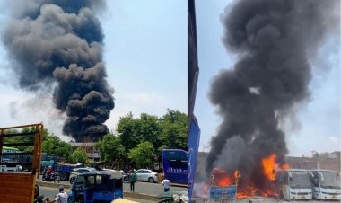 इंदौर: तीन इमली बस डिपो में भीषण आग, 4 धमाके हुए, 5 बसें जलकर खाक