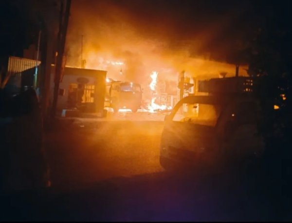 पचोर पेट्रोल पंप अग्निकांड: बाइक में पेट्रोल भरते ही भड़की आग, 12 लोग झुलसे, इलाके में मचा हड़कंप