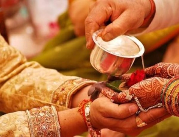 दहेज की आग में हर दिन बुझती ज़िंदगियां, आखिर कब बदलेगा समाज?