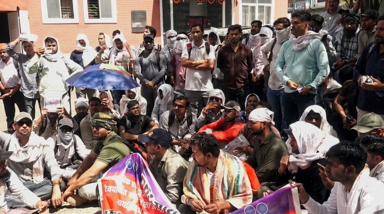 भोपाल में शिक्षक अभ्यर्थियों का उग्र प्रदर्शन, “जॉइनिंग दो” के नारों से गूंजा DPI कार्यालय
