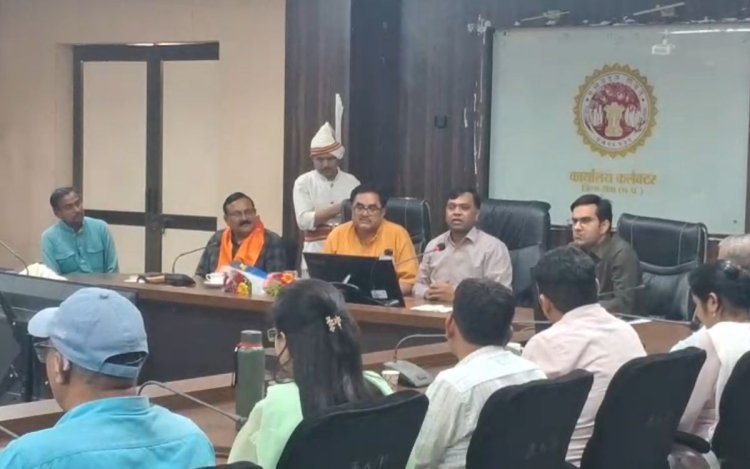 रीवा कलेक्टर और कर्मचारियों के बीच बनी सहमति, नरेंद्र कुमार सूर्यवंशी के समर्थन में उतरे कांग्रेस विधायक अभय मिश्रा
