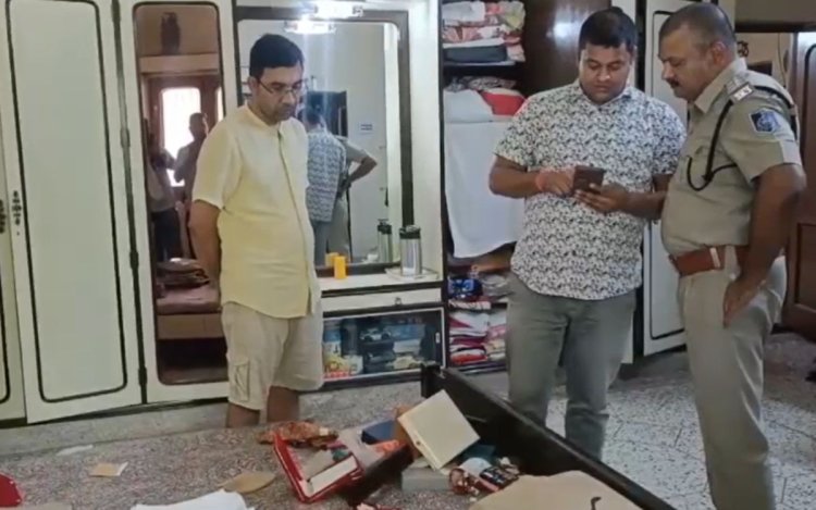 सतना: CA के 10 घर लाख की चोरी, सूने कमरे से ज्वेलरी और नकदी ले उड़े चोर