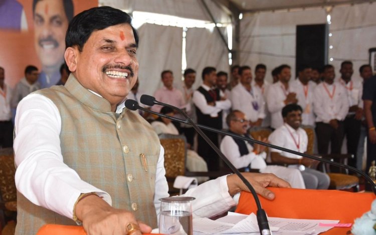 CM डॉ. मोहन यादव का बड़ा ऐलान: निर्दोष GRS फिर होंगे बहाल, रिटायरमेंट की उम्र 62 साल 
