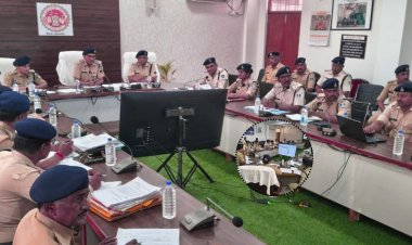 मऊगंज में एसपी सुरेंद्र कुमार जैन ने की अपराध समीक्षा बैठक, नशा तस्करों पर PIT-NDPS एक्ट के तहत होगी सख्त कार्रवाई