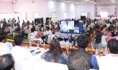 गोंड चित्रकला को मिलेगा वैश्विक मंच, अमेज़न ई-कारीगर से जुड़ेंगे डिंडौरी के जनजातीय कलाकार