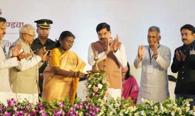 ओंकारेश्वर में विश्व सिकल सेल दिवस समारोह: राष्ट्रपति द्रौपदी मुर्मू ने मरीजों और रक्तदाताओं को किया सम्मानित,