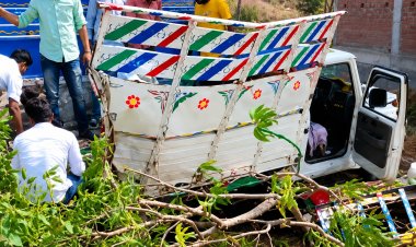 छिंदवाड़ा में पिकअप वाहन ट्रक से टकराया 5 मजदूरों की मौत