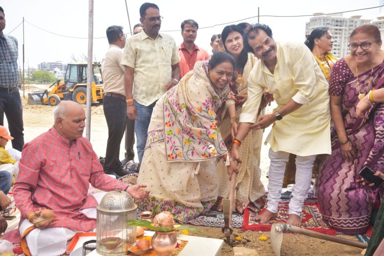 देवकीनंदन ठाकुर जी महाराज कराएंगे कथा का रसपान