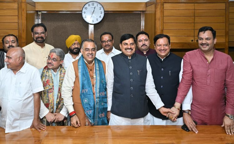 राज्यसभा चुनाव: भाजपा प्रत्याशी तरुण चुग और रजनीश अग्रवाल ने भरा नामांकन, सीएम मोहन यादव रहे मौजूद