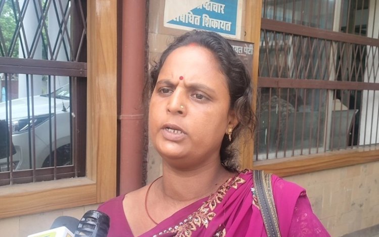 सिंगरौली: जयंत इंदिरा मार्केट में आटा चक्की गिराए जाने से परिवार का आरोप, कलेक्टर से की शिकायत