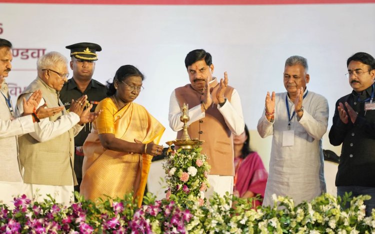 ओंकारेश्वर में विश्व सिकल सेल दिवस समारोह: राष्ट्रपति द्रौपदी मुर्मू ने मरीजों और रक्तदाताओं को किया सम्मानित,