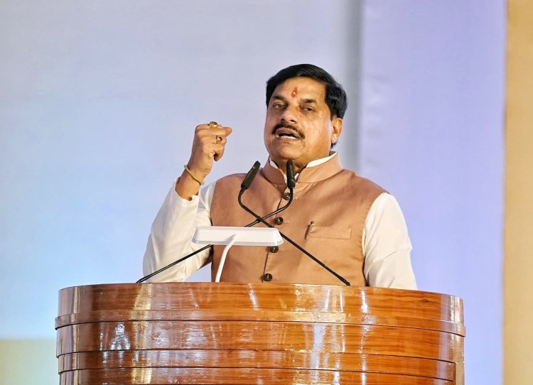 सीएम डॉ. मोहन का प्राकृतिक खेती पर जोर, कहा- कीटनाशक-रासायनिक खाद नुकसानदेह