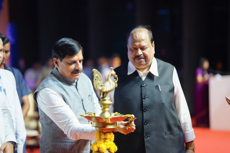 भोपाल में 'सशक्त उद्यमी-समृद्ध मध्यप्रदेश' समिट का शुभारंभ, CM मोहन यादव बोले- प्रदेश निवेश और रोजगार का नया केंद्र बन रहा