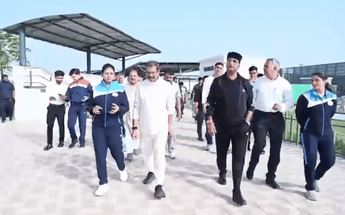 भोपाल पहुंचे केंद्रीय मंत्री धर्मेंद्र प्रधान ने  शूटिंग एकेडमी का किया विजिट