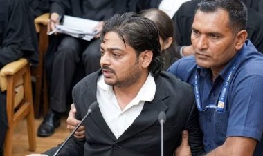 सुप्रीम कोर्ट में वकील ने CJI को अपशब्द कहे, जजों को देने लगा आदेश