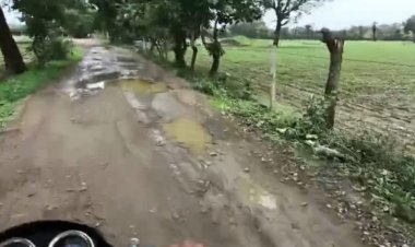 Shajapur: जर्जर सड़क से परेशान 12 गांव, कलेक्ट्रेट और विधायक कार्यालय का घेराव करेंगे ग्रामीण