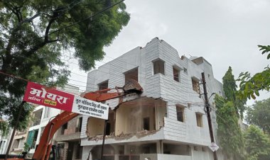 रहवासी क्षेत्र में अवैध हॉस्टल पर चला निगम का बुलडोजर, नगर निगम ने की रिमूवल कार्रवाई 
