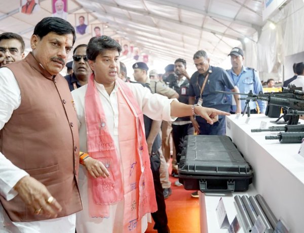 शिवपुरी बना रक्षा हब: CM मोहन और सिंधिया की मौजूदगी में अडाणी समूह की मेगा डिफेंस यूनिट का शुभारंभ