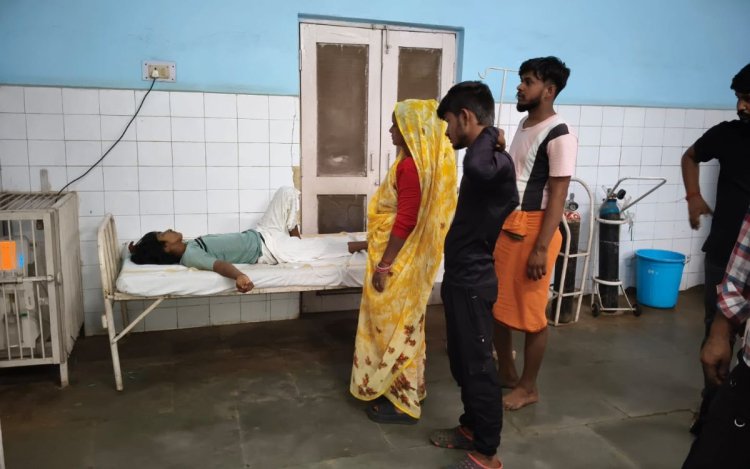 मऊगंज: पानी भरते समय कुएं में गिरी 15 वर्षीय किशोरी, परिजनों की सूझबूझ से बची जान 