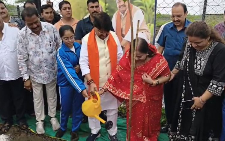 इंदौर में कैलाश विजयवर्गीय: कांग्रेस पर बोला हमला, सिमी नेटवर्क पर भी साधा निशाना