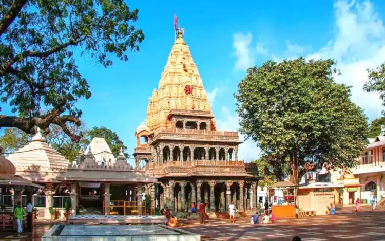 महाकाल मंदिर की संपत्ति का खुलासा: 472 करोड़ की FD, 16 करोड़ नकद और 90 एकड़ जमीन, खर्च भी बढ़ा