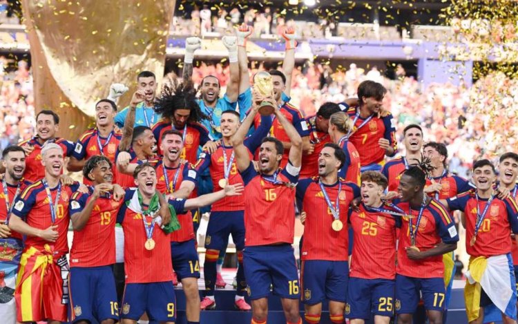 स्पेन ने 16 साल बाद जीता FIFA World Cup, फाइनल में अर्जेंटीना को 1-0 से हराया