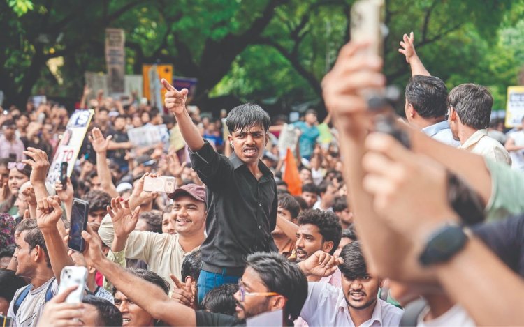 Jantar Mantar पर तीसरे दिन भी प्रदर्शन जारी, Parliament March हिंसा मामले में 10 FIR