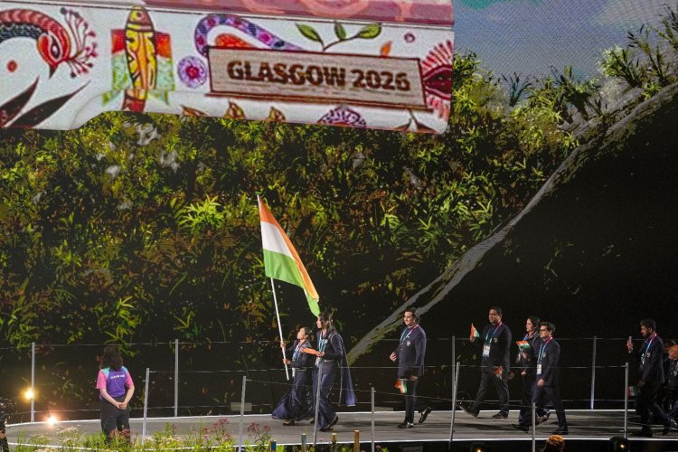 Commonwealth Games Opening Ceremony: मीराबाई चानू और लवलीना बोरगोहेन ने थामा तिरंगा, किंग चार्ल्स ने किया उद्घाटन