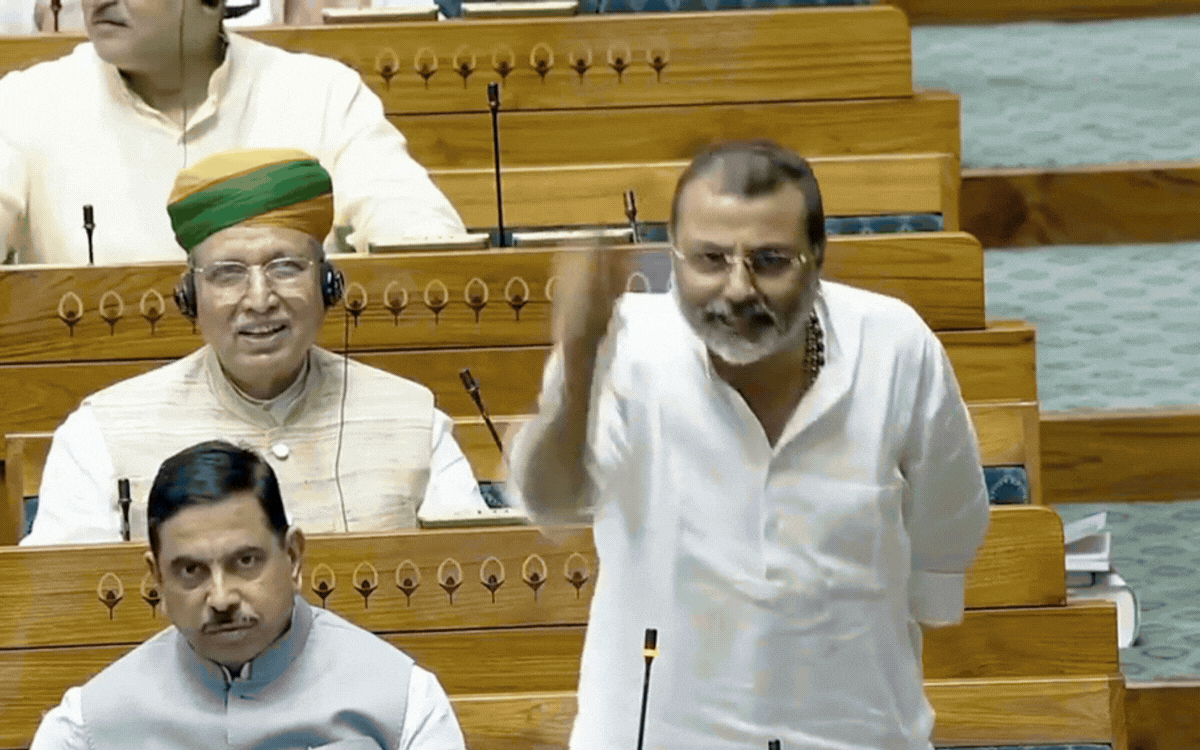 प्रियंका गांधी के आरोपों से लेकर नेहरू पर टिप्पणी तक सदन में मचा हंगामा,Anti-Paper Leak Bill पर लोकसभा में तीखी बह