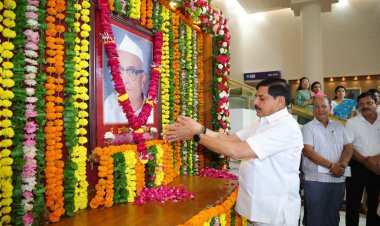 CM डॉ. मोहन यादव ने पूर्व मुख्यमंत्री द्वारका प्रसाद मिश्र की जयंती पर अर्पित की श्रद्धांजलि