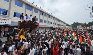 15 अगस्त से पहले शाजापुर में निकली भव्य तिरंगा यात्रा, बड़ी संख्या में लोग हुए शामिल