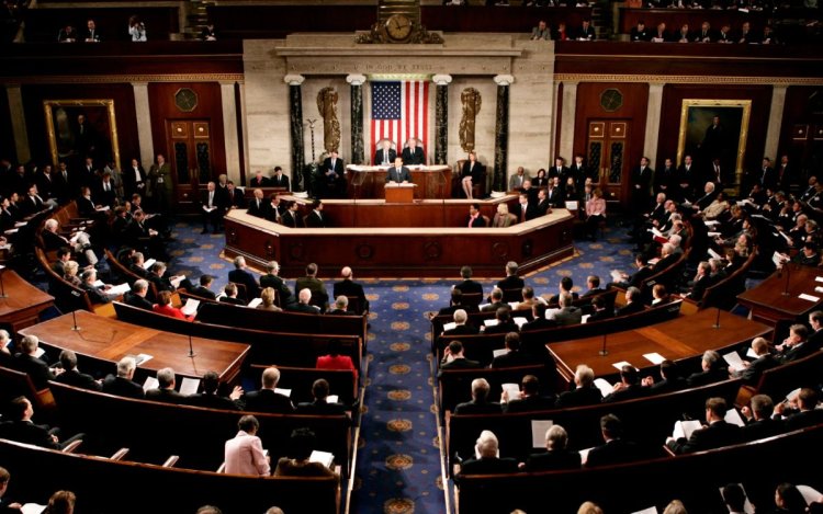 रूसी तेल खरीदने वाले देशों पर 100% टैरिफ वाला बिल US Senate में पास