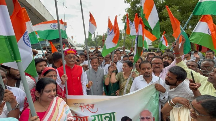 रीवा में विशाल तिरंगा यात्रा, डिप्टी CM राजेंद्र शुक्ल के साथ उमड़ा BJP कार्यकर्ताओं का हुजूम