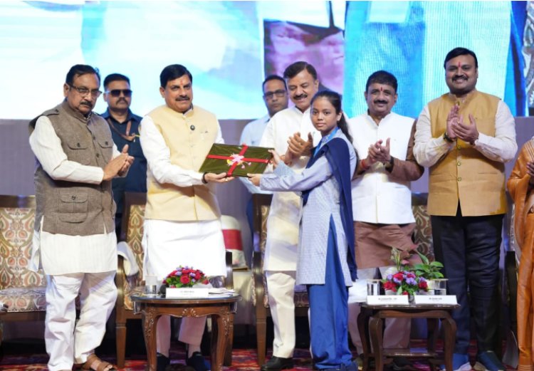80 हजार से ज्यादा स्टूडेंट्स को मिलेंगे लैपटॉप के पैसे 1 सितंबर को अकाउंट में आएंगे 25,000