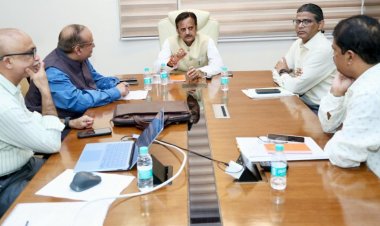 डिजिटल तकनीक से होगी स्वास्थ्य सेवाओं की रियल टाइम मॉनिटरिंग, डिप्टी CM राजेंद्र शुक्ल ने दिए निर्देश
