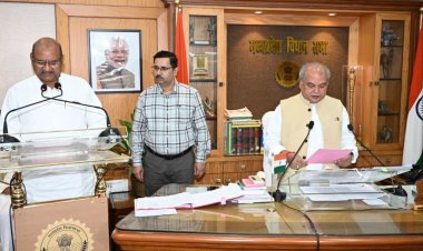 Ghanshyam Singh Oath : दतिया उपचुनाव जीत के बाद घनश्याम सिंह ने ली विधायक पद की शपथ