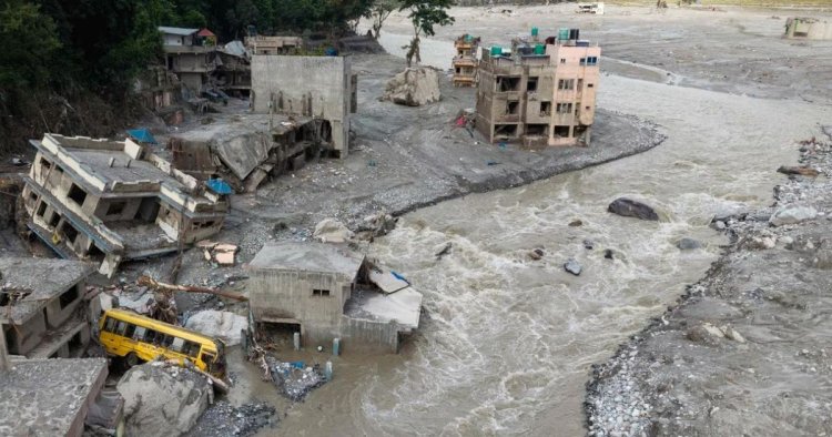 Nepal Flood Alert : नेपाल में फिर बाढ़ का खतरा, नदियों का बढ़ा जलस्तर; मौत का आंकड़ा 1 हजार के पार
